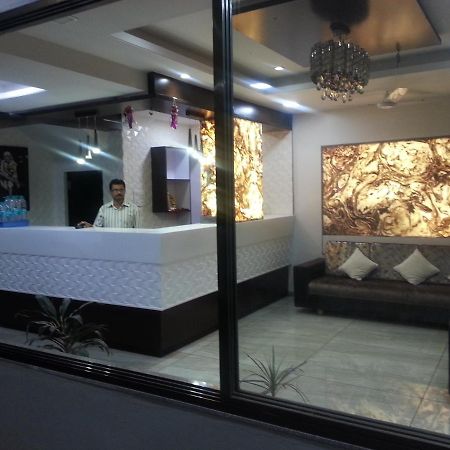 Hotel Sai Suraj Park Shirdi Zewnętrze zdjęcie