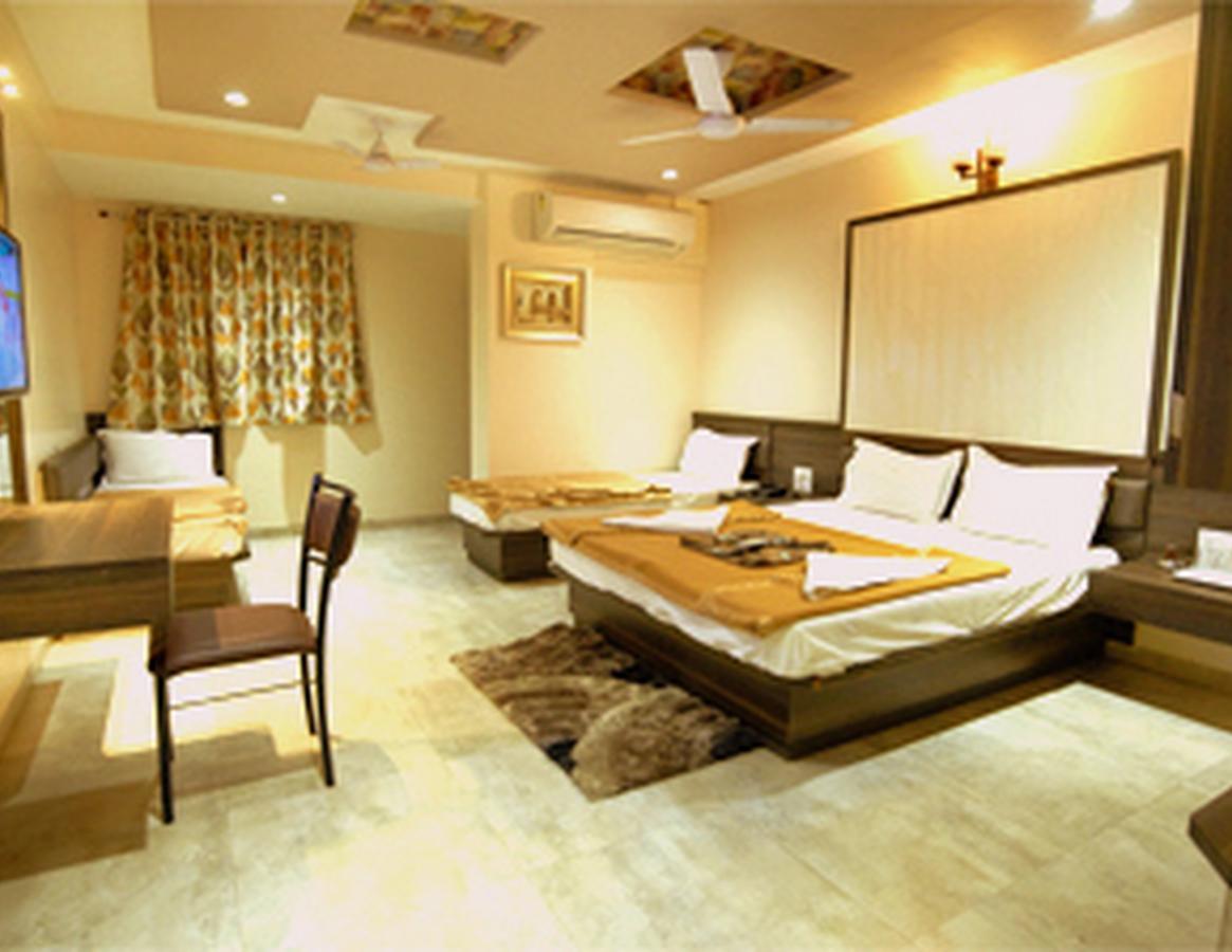 Hotel Sai Suraj Park Shirdi Zewnętrze zdjęcie