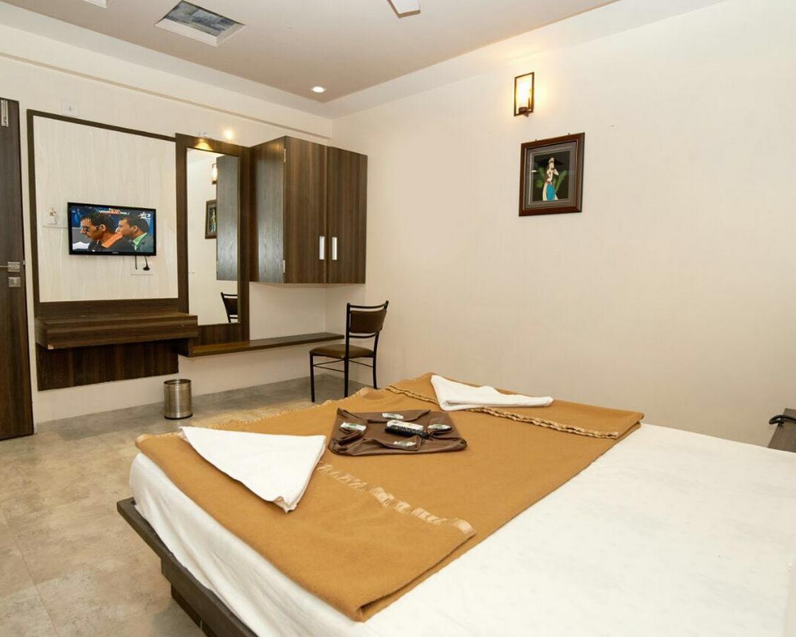 Hotel Sai Suraj Park Shirdi Zewnętrze zdjęcie