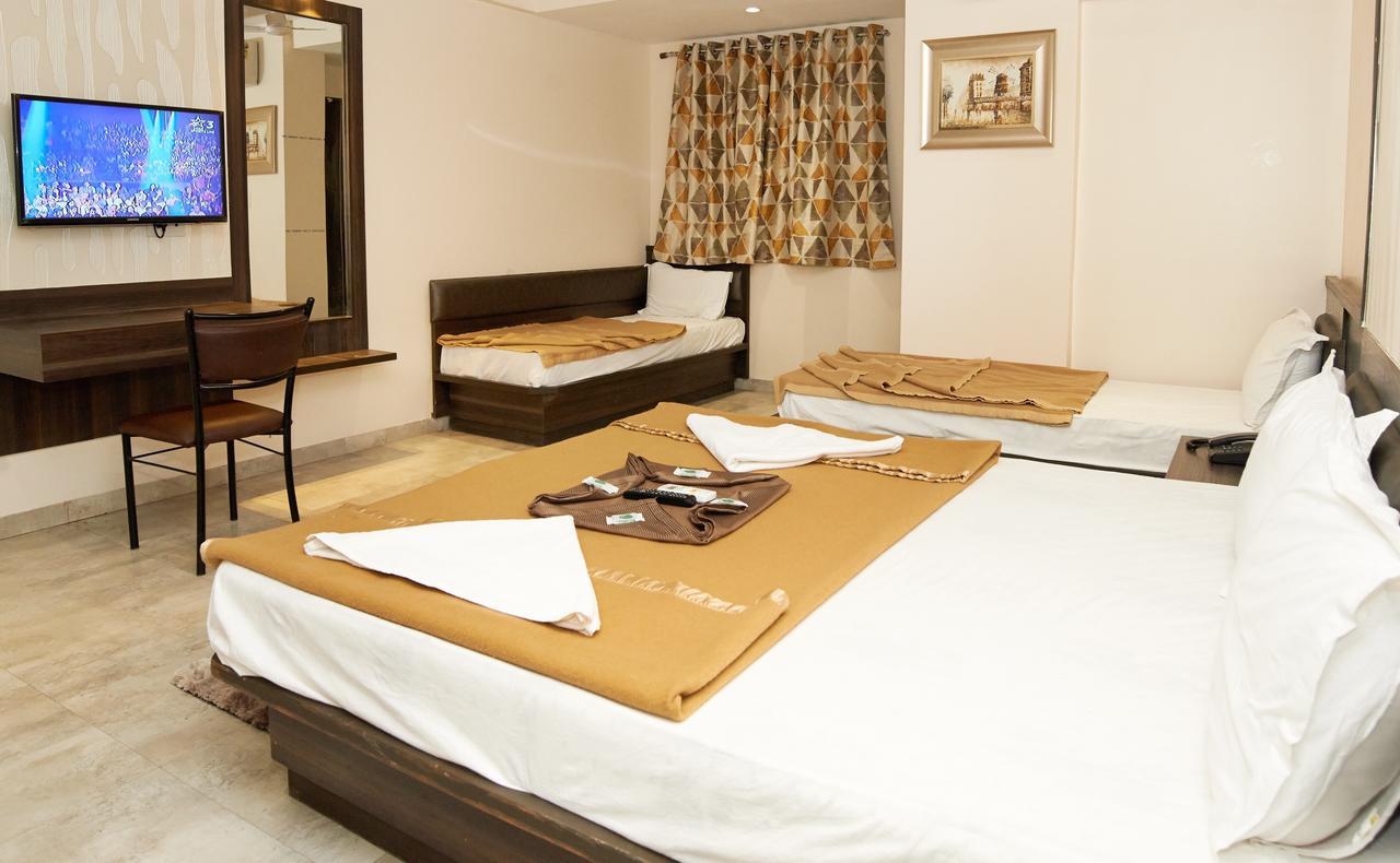 Hotel Sai Suraj Park Shirdi Zewnętrze zdjęcie