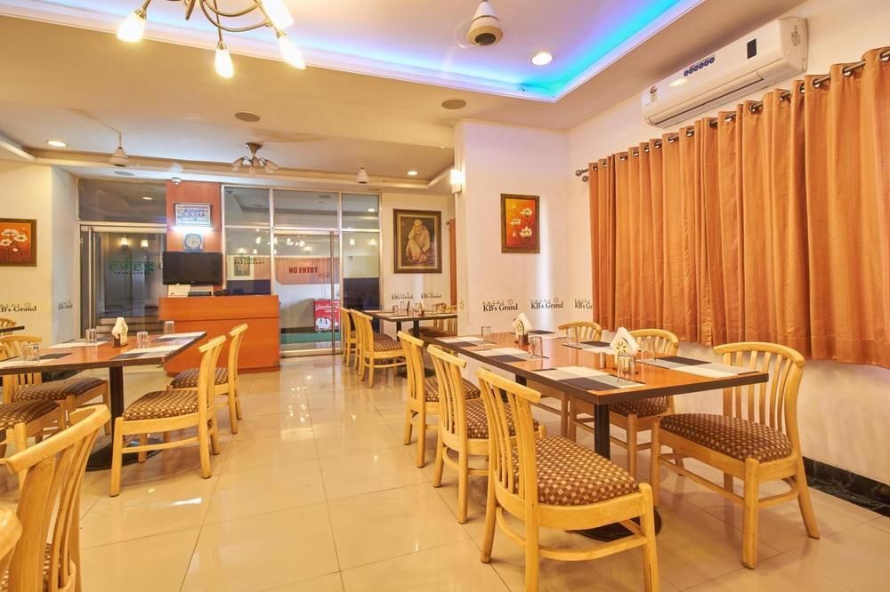 Hotel Sai Suraj Park Shirdi Zewnętrze zdjęcie