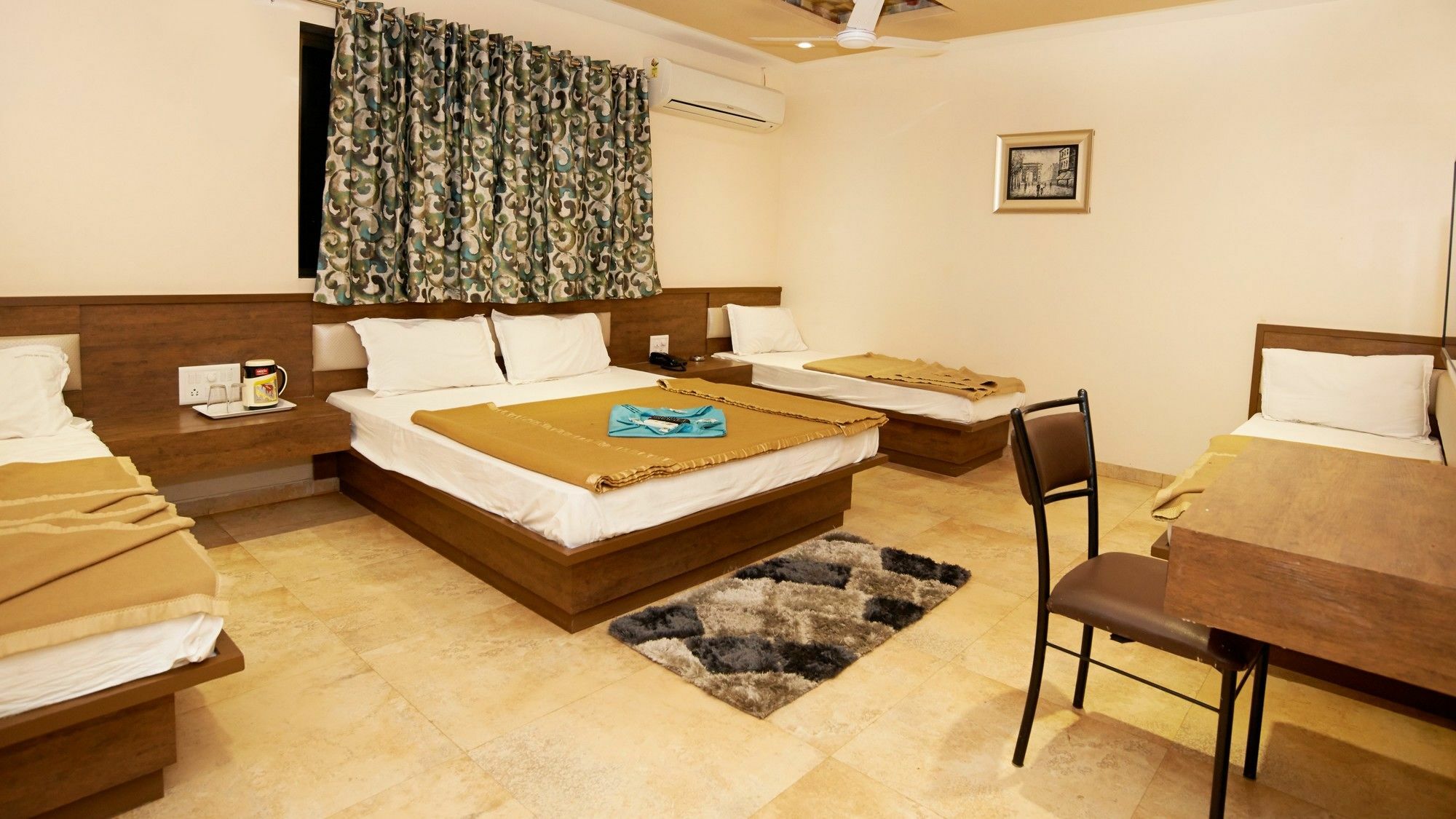 Hotel Sai Suraj Park Shirdi Zewnętrze zdjęcie
