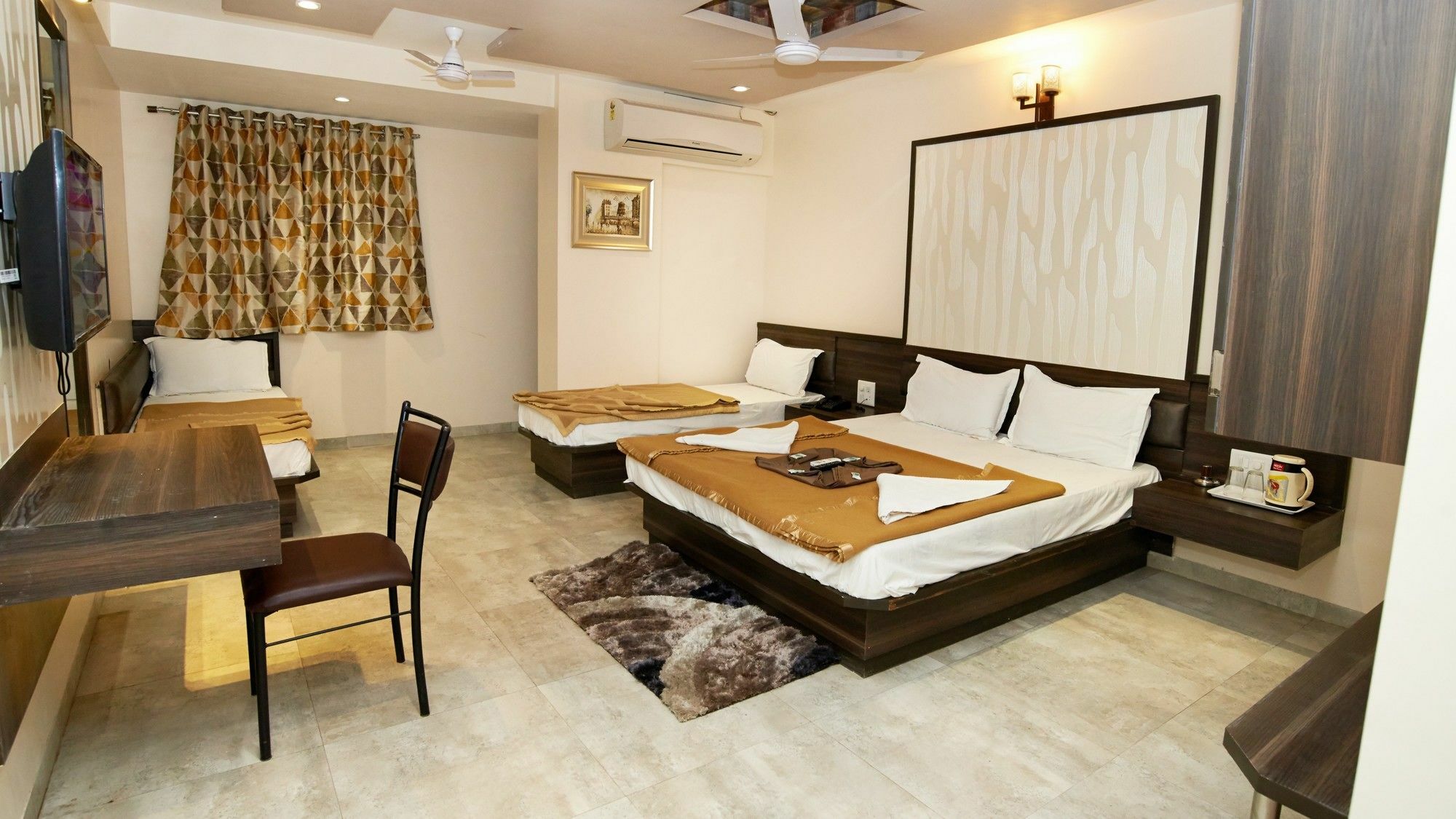 Hotel Sai Suraj Park Shirdi Zewnętrze zdjęcie